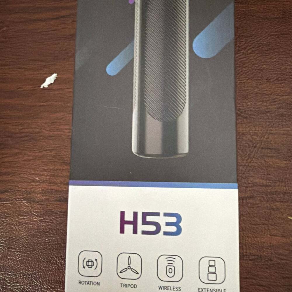 Portable Wireless Bluetooth Selfie Stick - Brand New in‎ Box - Picture 2 of 3